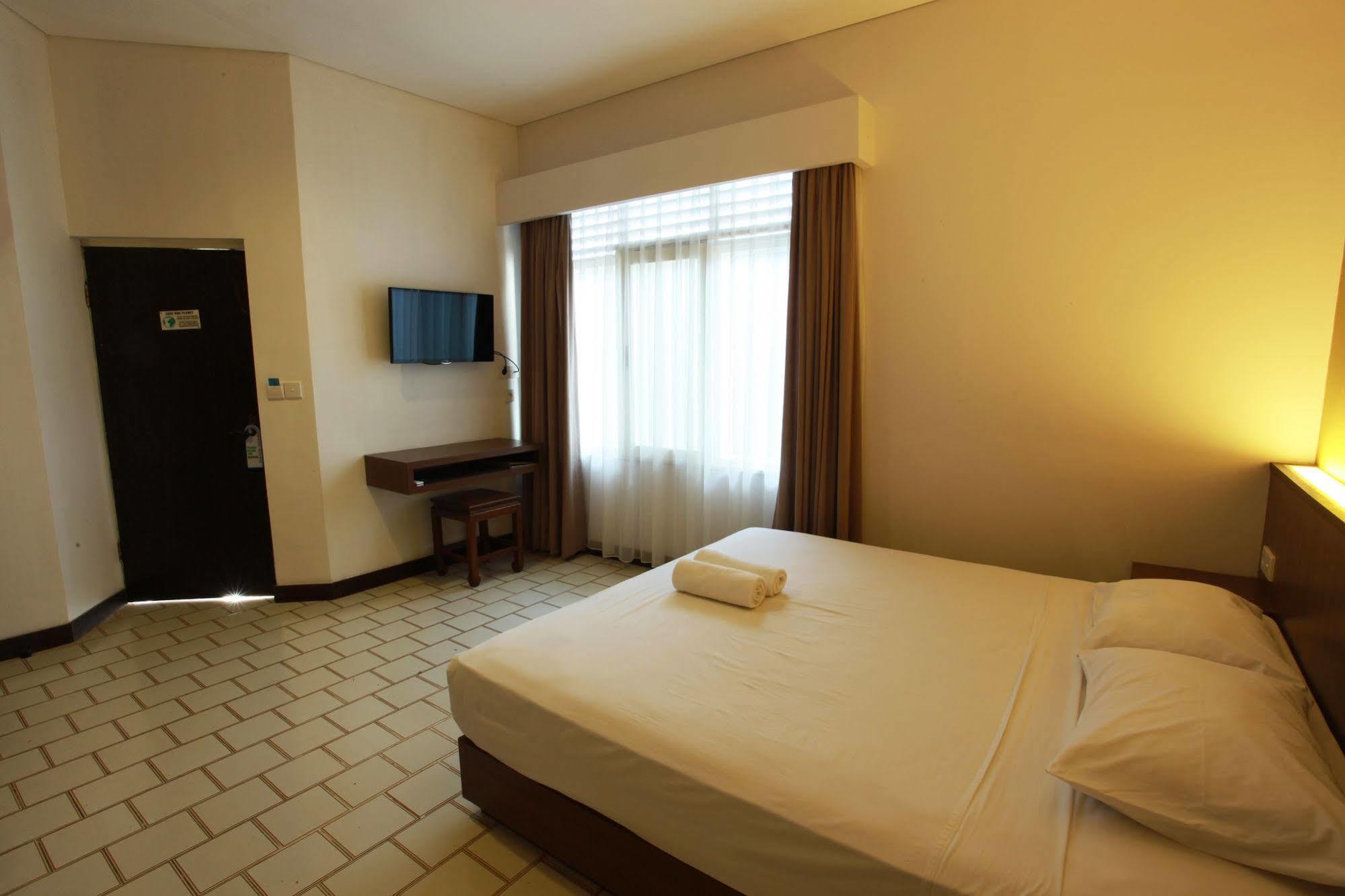 Aquarius Star Hotel