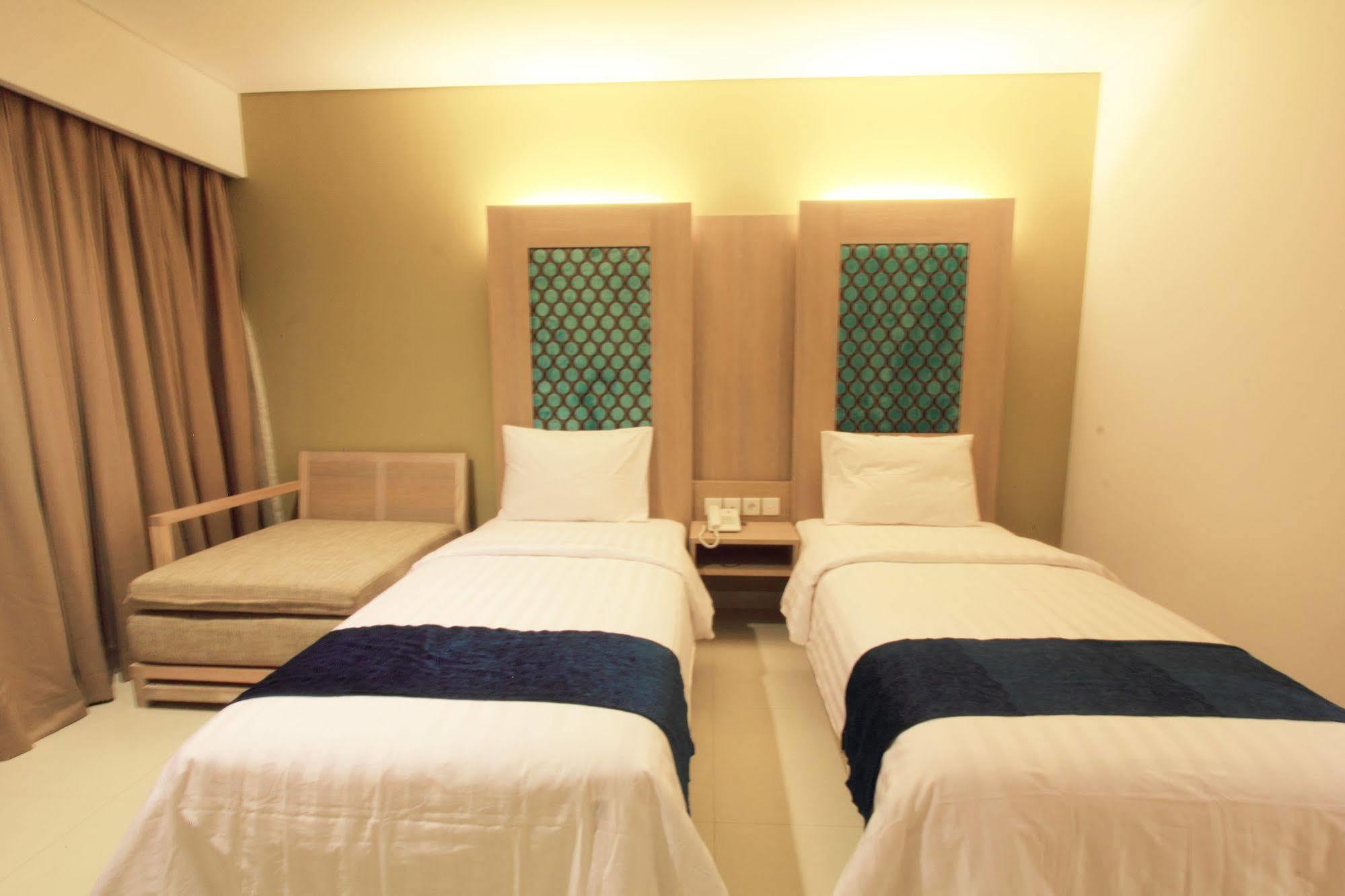 Aquarius Star Hotel